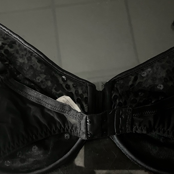 Victoria's Secret Black Sequin Embellished Bra - Picture 12 of 16